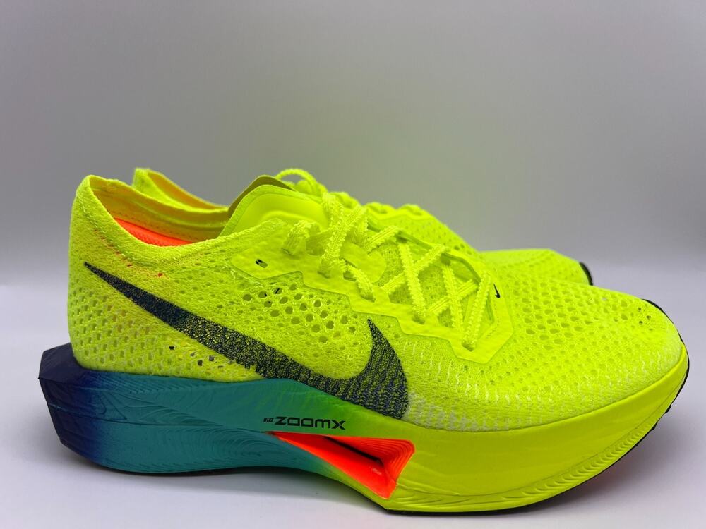 Nike ZoomX Vaporfly 3 Fast Pack DV4130-700 Women’s Size 8.5